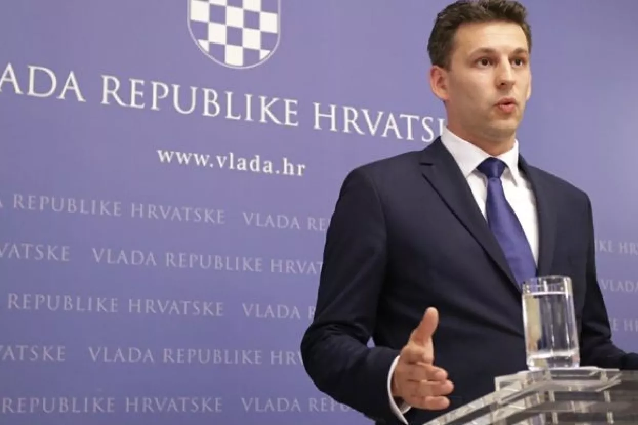 Petrov raspravu o opozivu ministra financija zakazao za 3. svibanj