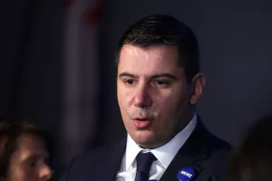 Puhovski: U pozadini je nešto drugo, nije tragedija ako padne Vlada
