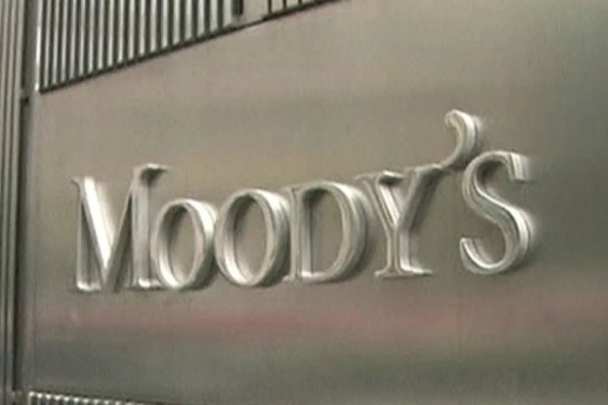Moody's snizio rejting Kine