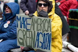 Tim Cook digao ruke od Trumpa