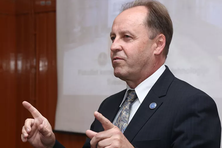 FOTO: Donacijom Siemensa studenti Fakulteta kemijskog inženjerstva dobili novi laboratorij
