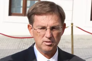 Cerar spreman pregovarati o primjeni odluke arbitara