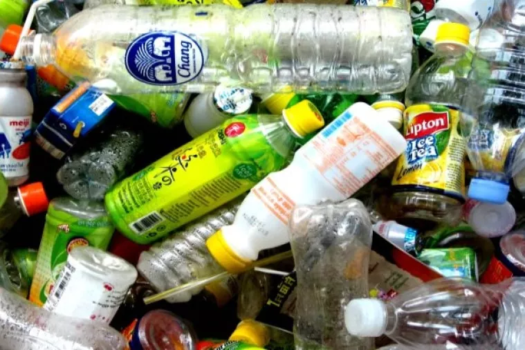 Neutaživa žeđa za flaširanom vodom mogla bi stvoriti ekološku krizu