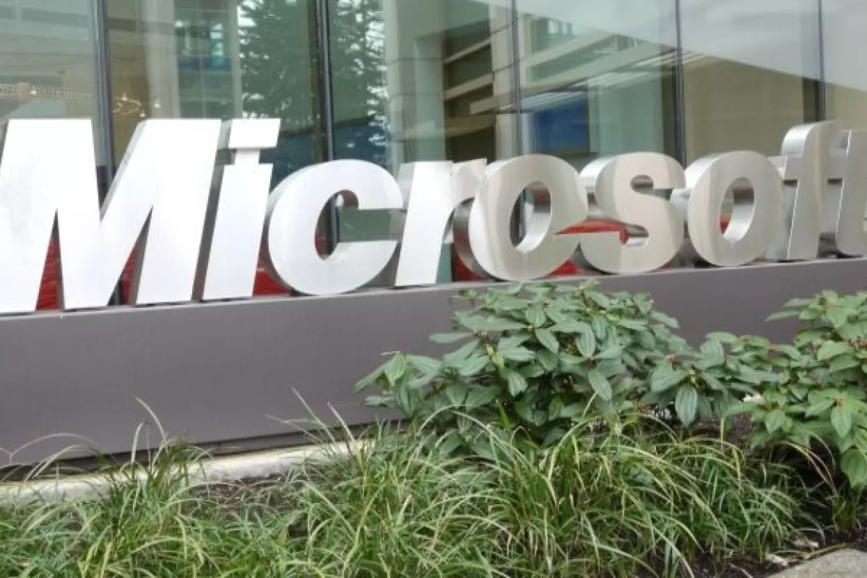 Microsoft mijenja prodajnu strategiju, tisuće radnih mjesta na kocki