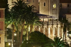 Sunčani Hvar s 25 posto više noćenja i 20 posto većim prihodima