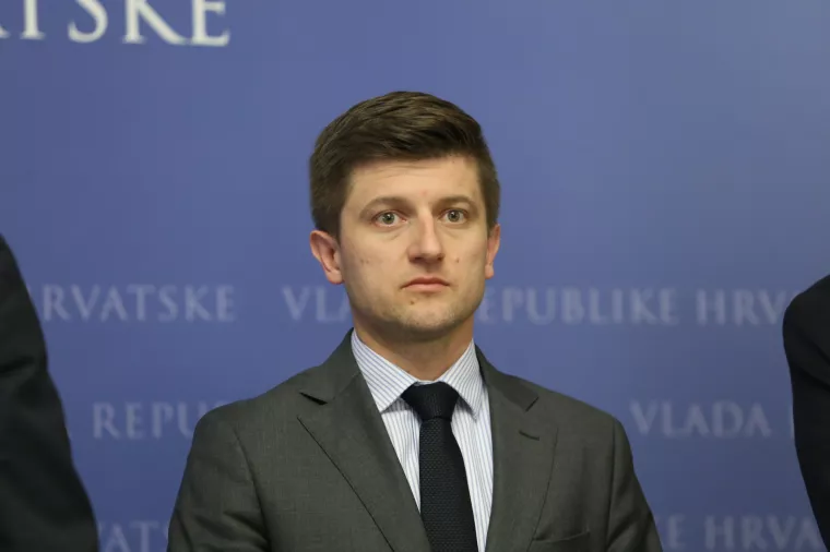 Z. Marić: Rast javnog duga zbog refinanciranja obveznice