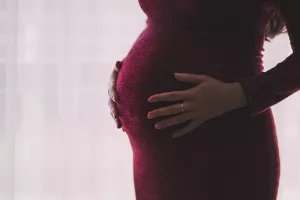 Istraživanje pokazalo da razvoj jezičnih vještina počinje u maternici