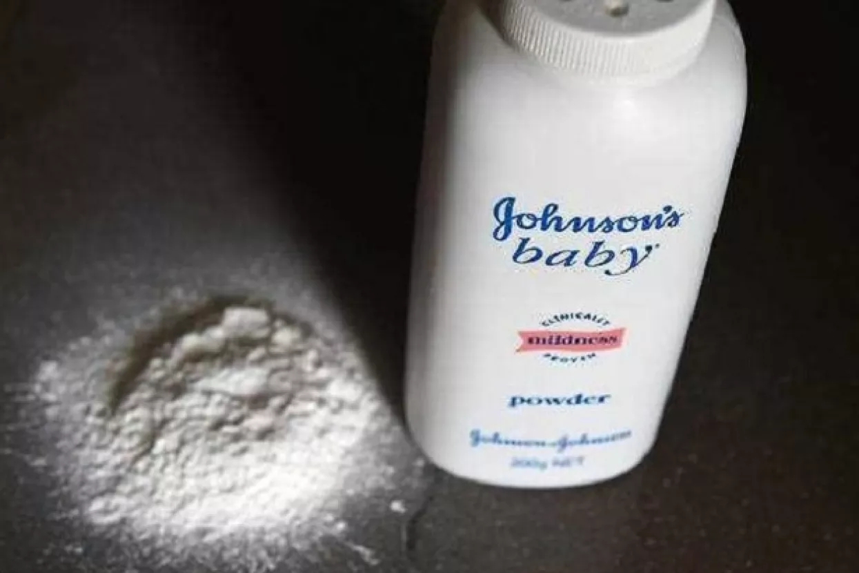 Johnson&Johnson suočen s odštetom od 417 milijuna dolara zbog karcinoma jajnika