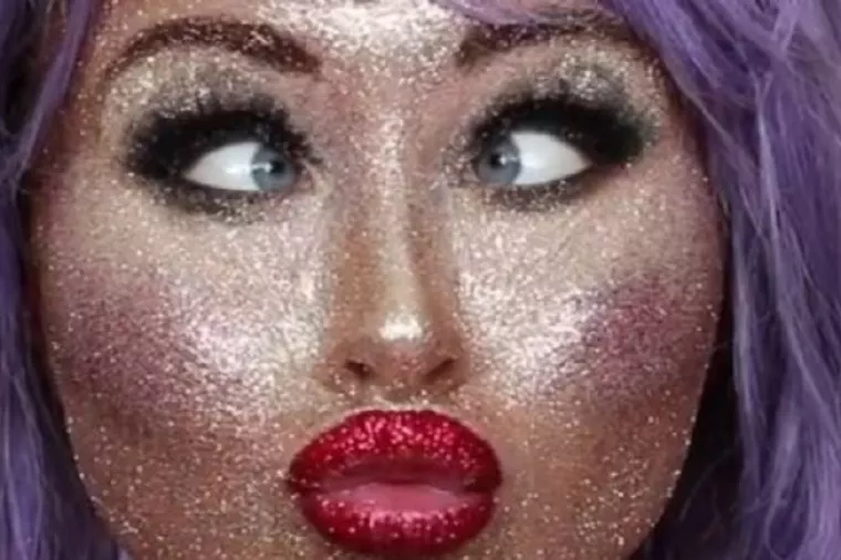 Instagramom hara opasno 'predoziravanje šljokicama'