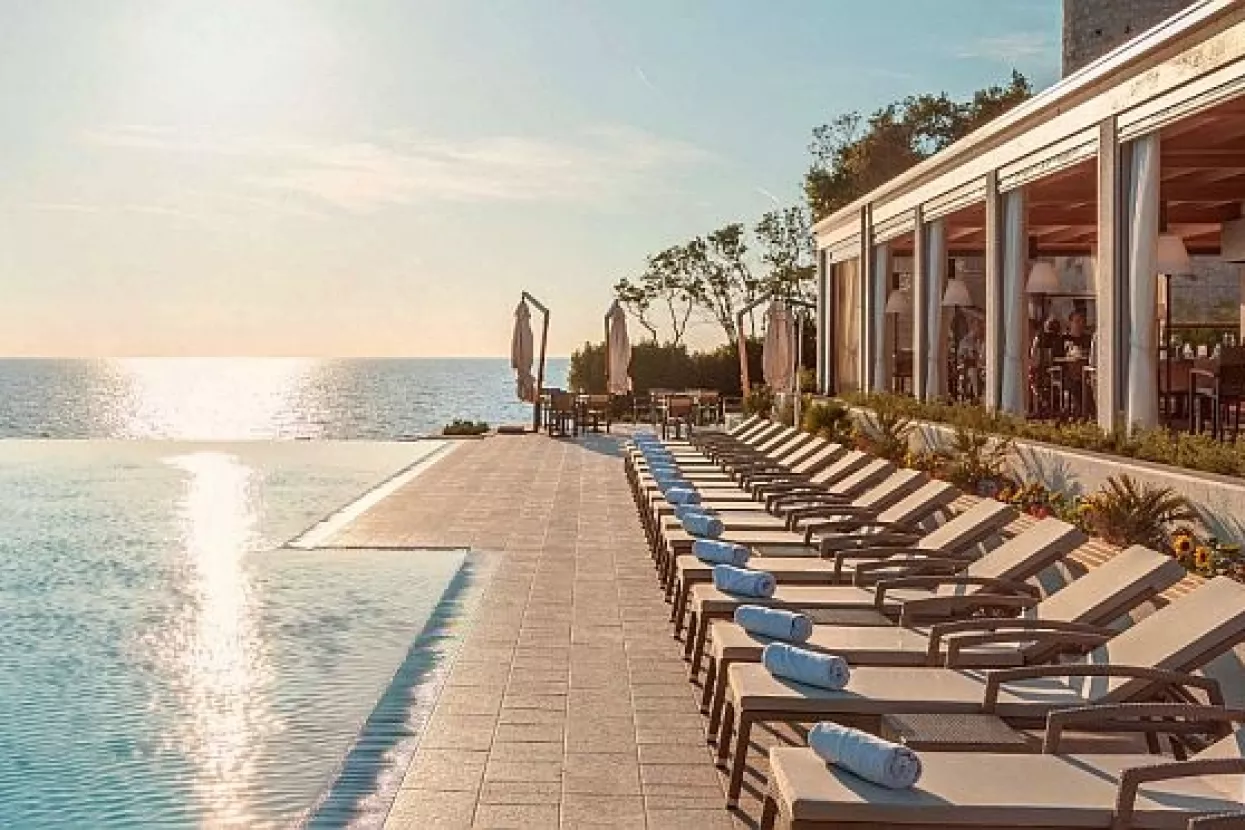 Crobexi blago ojačali, u fokusu Valamar