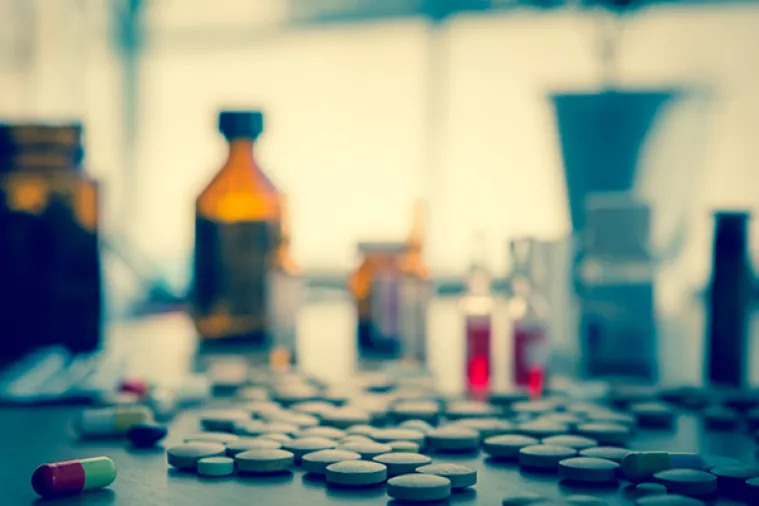 Francuska: Državna agencija i farmaceutska tvrtka na sudu zbog 500 žrtava lijeka