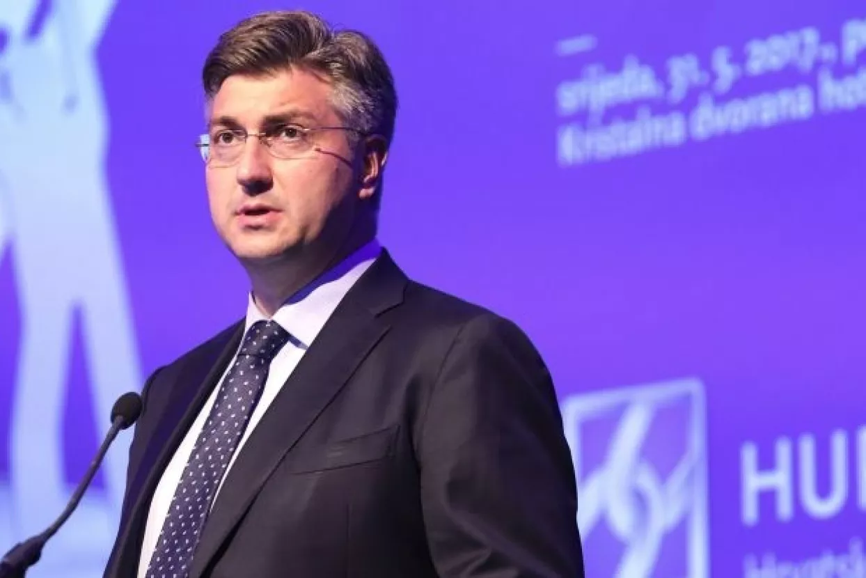 Plenković: Vladi je jedina opcija bila pronalazak okvira koji će spriječiti krah Agrokora