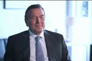 Gerhard Schröder imenovan direktorom Rosnefta