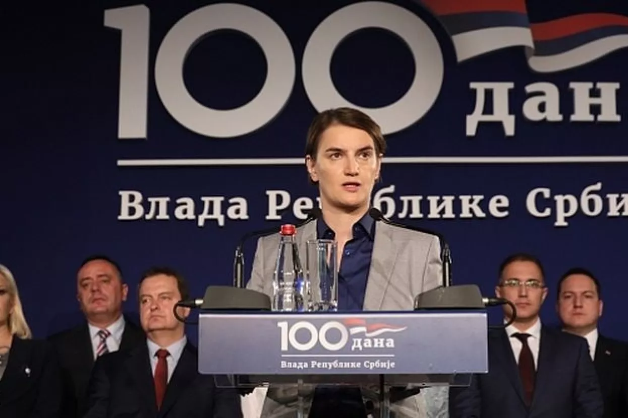Brnabić najavila veće plaće i mirovine u javnom sektoru Srbije
