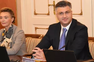 Plenković i Pejčinović Burić ne znaju krije li se Todorić u Švicarskoj