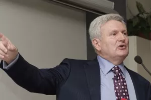 Bjegunac Todorić nastavlja napadati Vladu