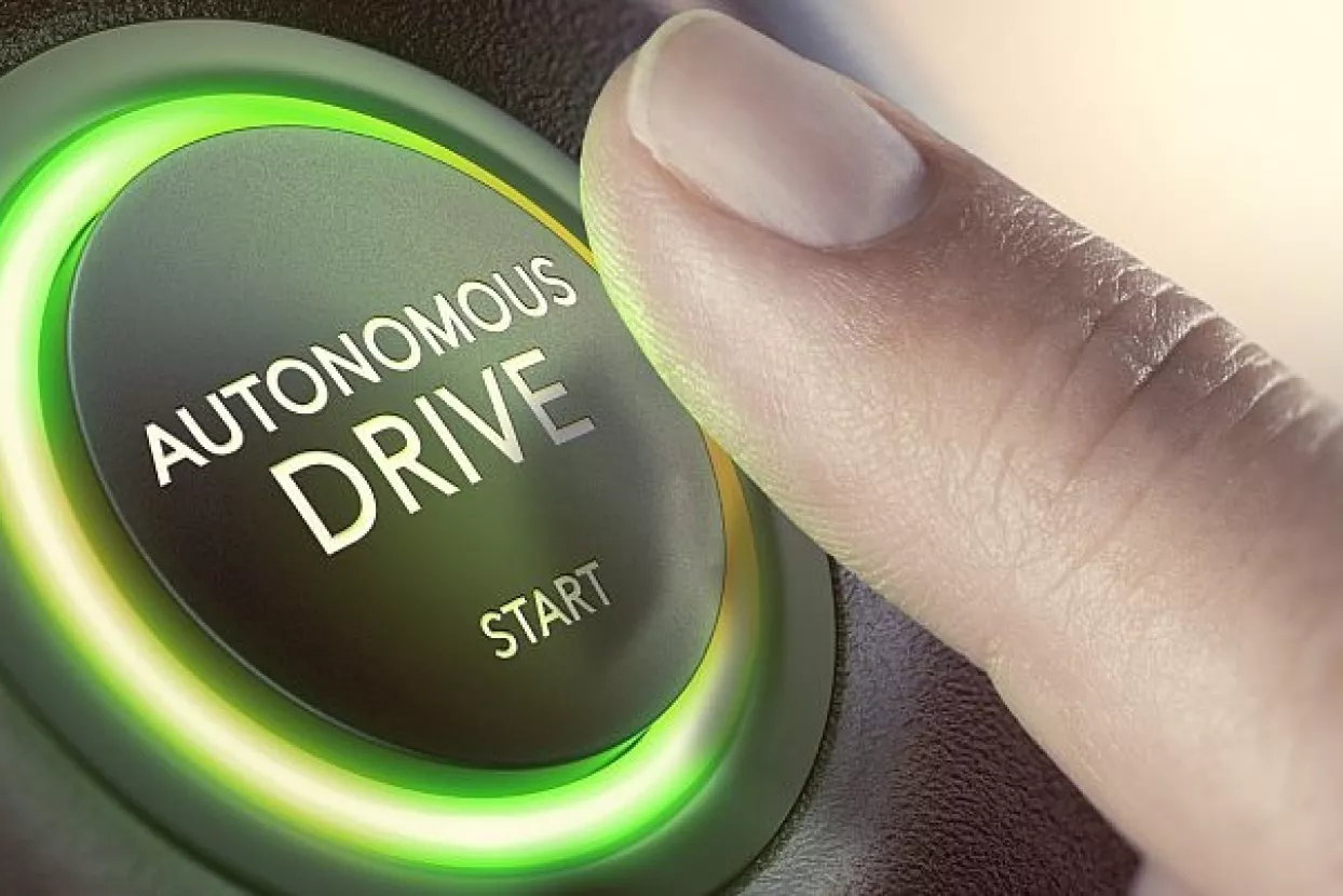Musk: Na&scaron; Autopilot već sada parira ljudskim vozačima