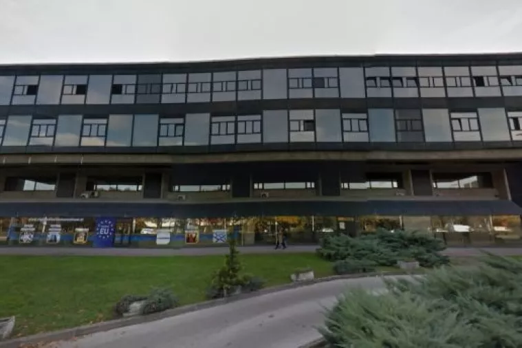 Ministarstvo gospodarstva vatrogascima dodijelilo mobilne pumpe, a Caritasu pomoć