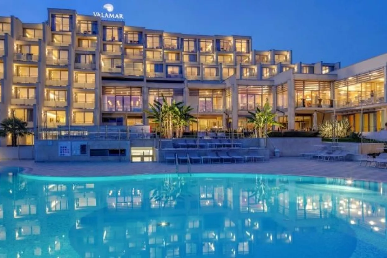 Valamar Riviera želi Hotele Makarska