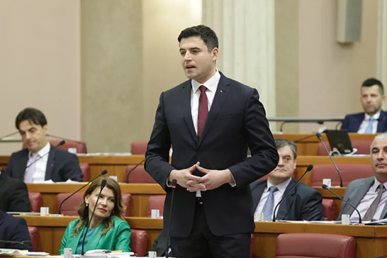 Plenković: U Hrvatskoj nema cenzure; Bernardić: Di su pare?