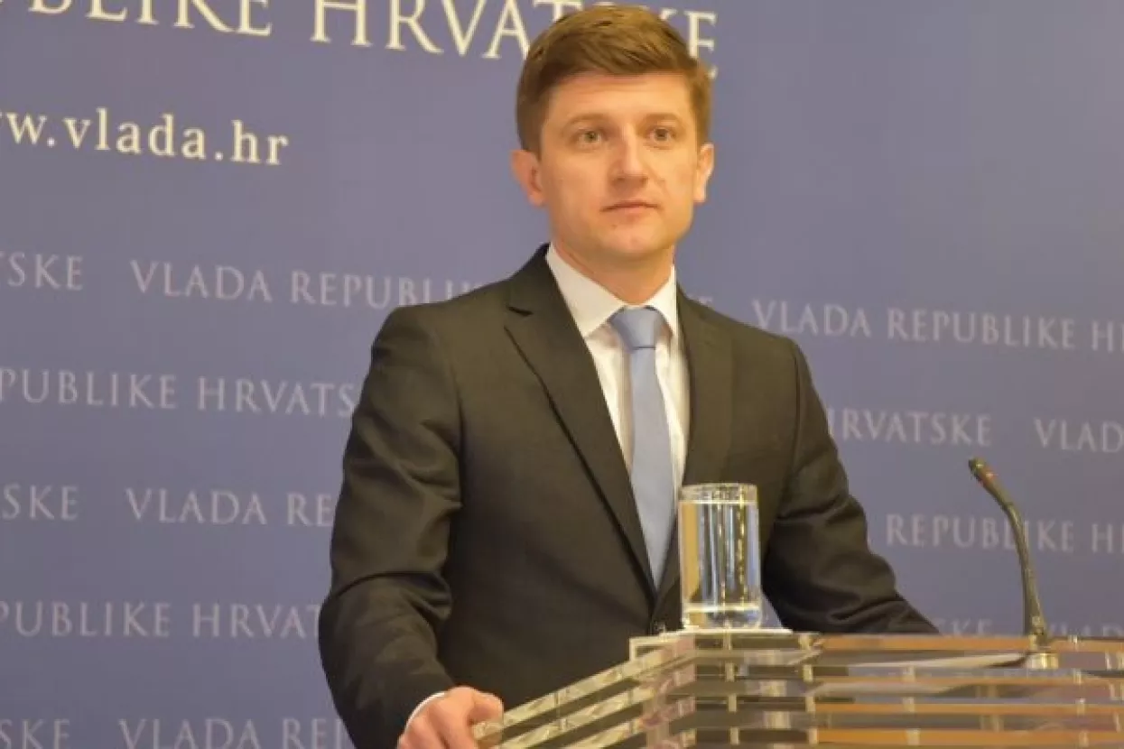 Marić bez komentara na 'aferu Kaptol' tešku 50 milijuna eura, Bozanić raspustio Prebendarski zbor