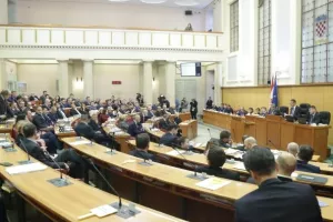 Oporba: Zakon o komunalnom gospodarstvu vodi prema 'centralizaciji, privatizaciji i liberalizaciji'