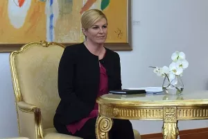 Predsjednica: Agrokor je iscrpio Vladu, svi se bavimo gašenjem požara