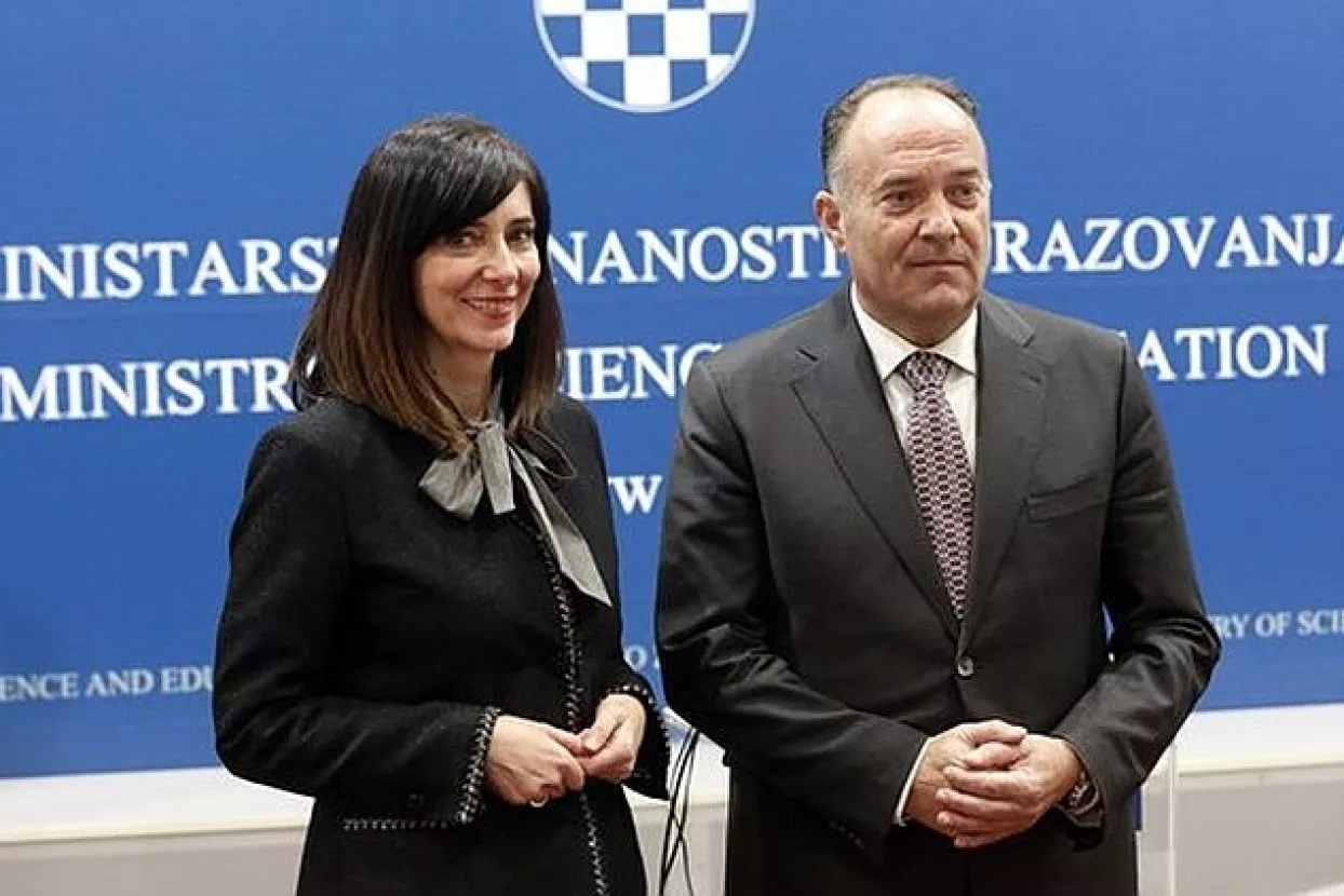 Hrvatska i Srbija kreću u bilateralne znanstvene projekte, paralelnu izmjenu zakona o udžbenicima