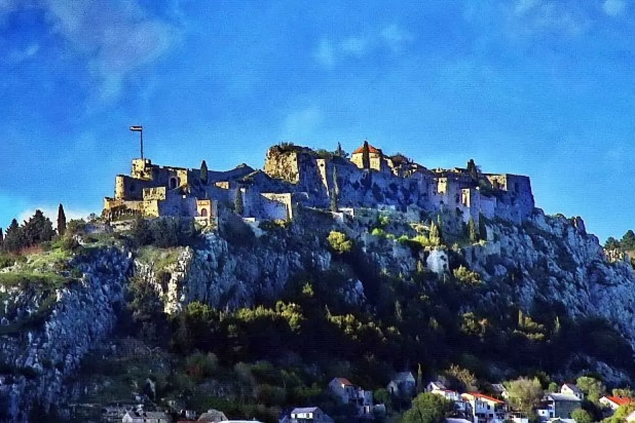 Osigurano oko 3,3 milijuna kuna za obnovu tvrđave Klis