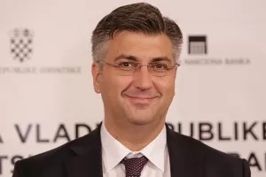 Plenkovićeva 'kao beton čvrsta koalicija' održala četverosatni sastanak, navratio i Peruško