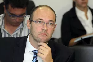 Od Stiera se očekuje da podnese ostavku na mjesto političkog tajnika HDZ-a – Novi list
