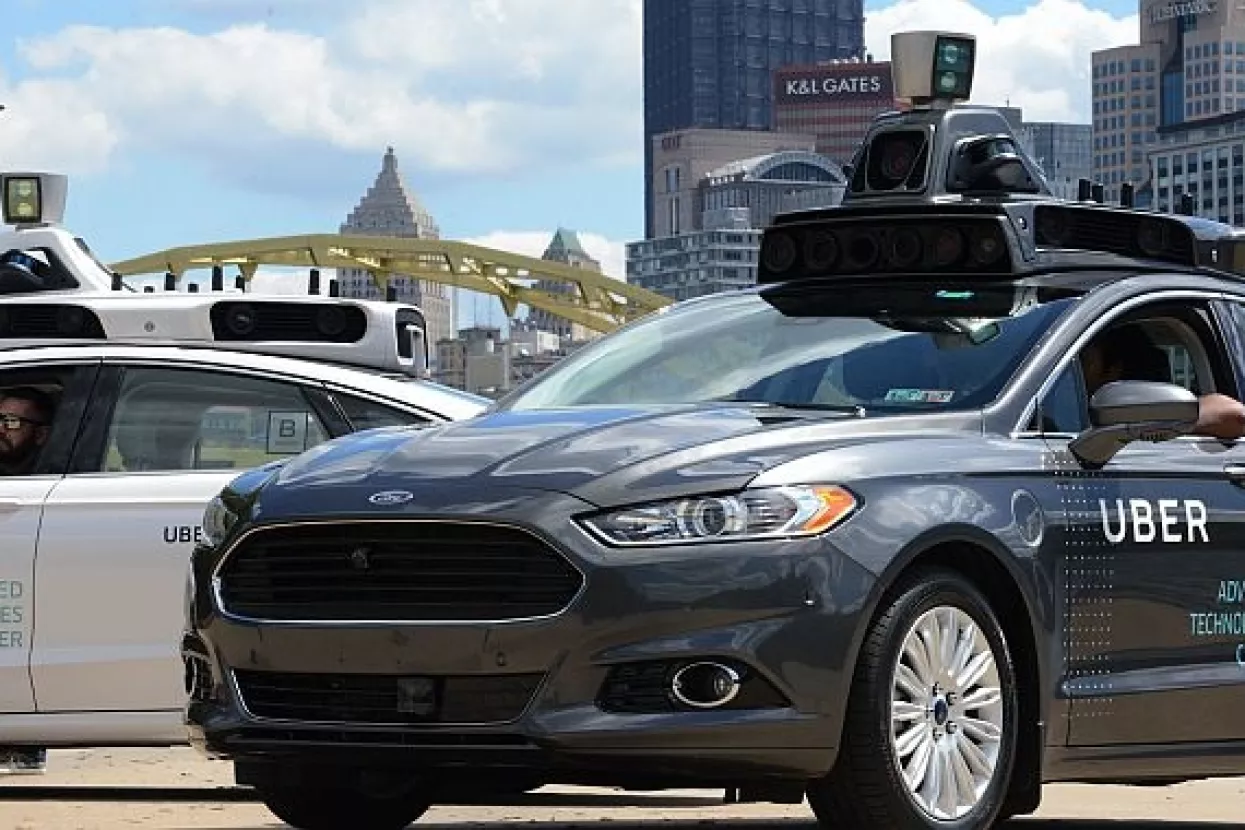 Uberov automobil bez vozača usmrtio pješakinju