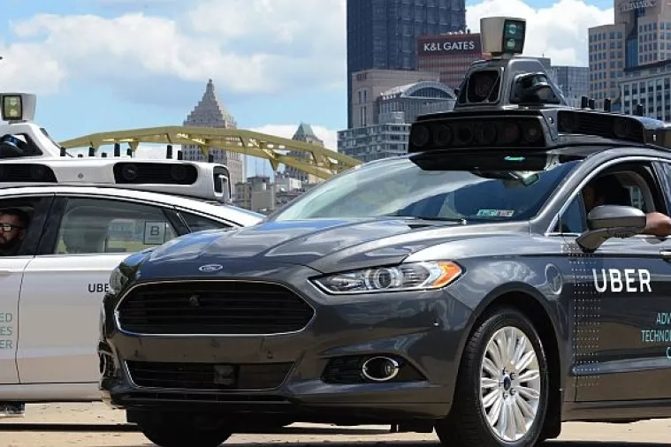 Uberov automobil bez vozača usmrtio pješakinju