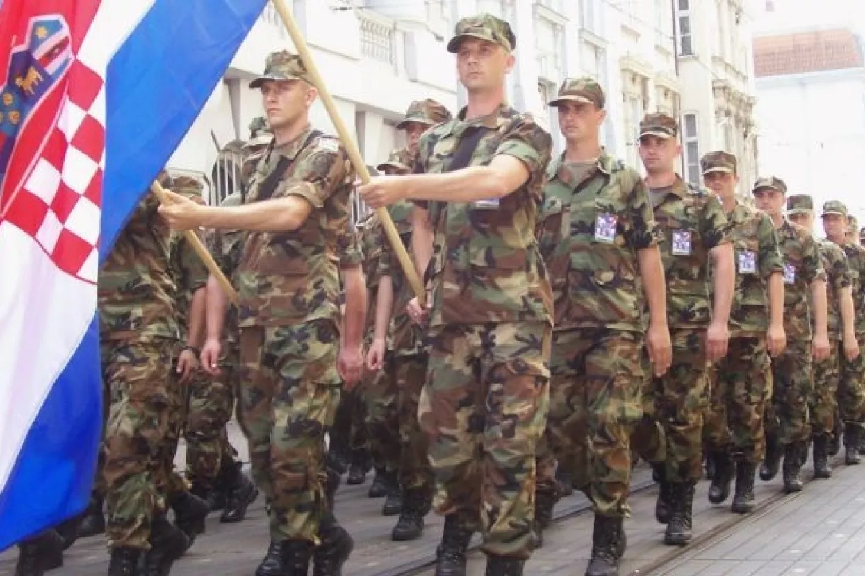 CMS: 'Vojno osposobljavanje' je opasan korak prema militarizaciji hrvatskog društva