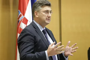 HSS osudio 'suludo' protjerivanje ruskog diplomata