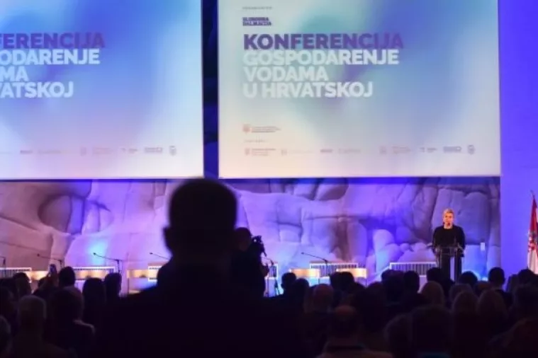 Grabar-Kitarović: Doslovce ležimo na vodi, a navodnjavamo samo 2 posto poljoprivrednih površina