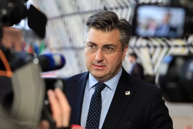 Plenković: IK je u saborskoj proceduri, čudi me da se oporba odvažila poslati interpelaciju