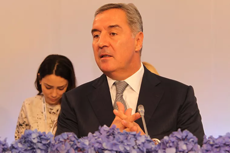 Đukanović proglasio pobjedu, ponovno 'prisvojio' Crnu Goru