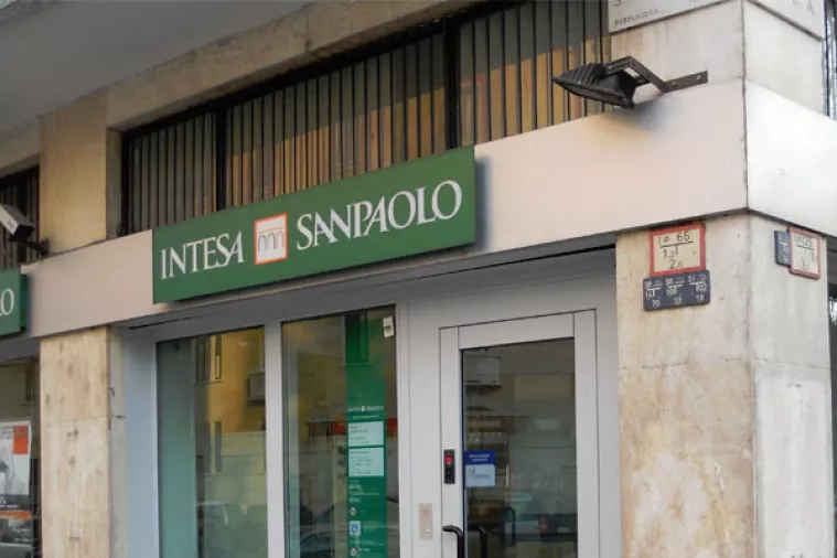 Švedski Intrum dostavio ponudu za Intesin odjel za naplatu dugova