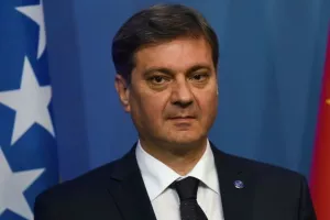 Zvizdić potpisivanje ugovora o gradnji Pelješkog mosta smatra nekorektnim postupkom