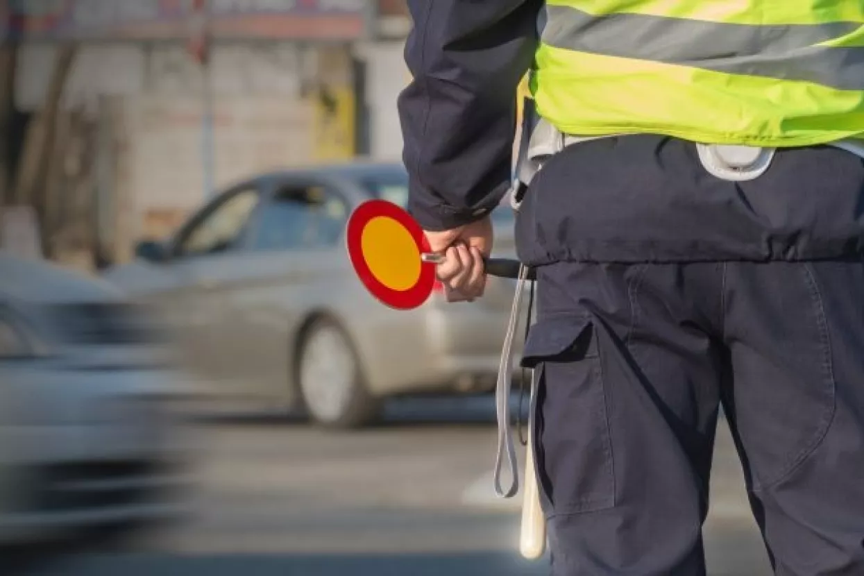 Sindikat traži opremanje policije elektrošokerima