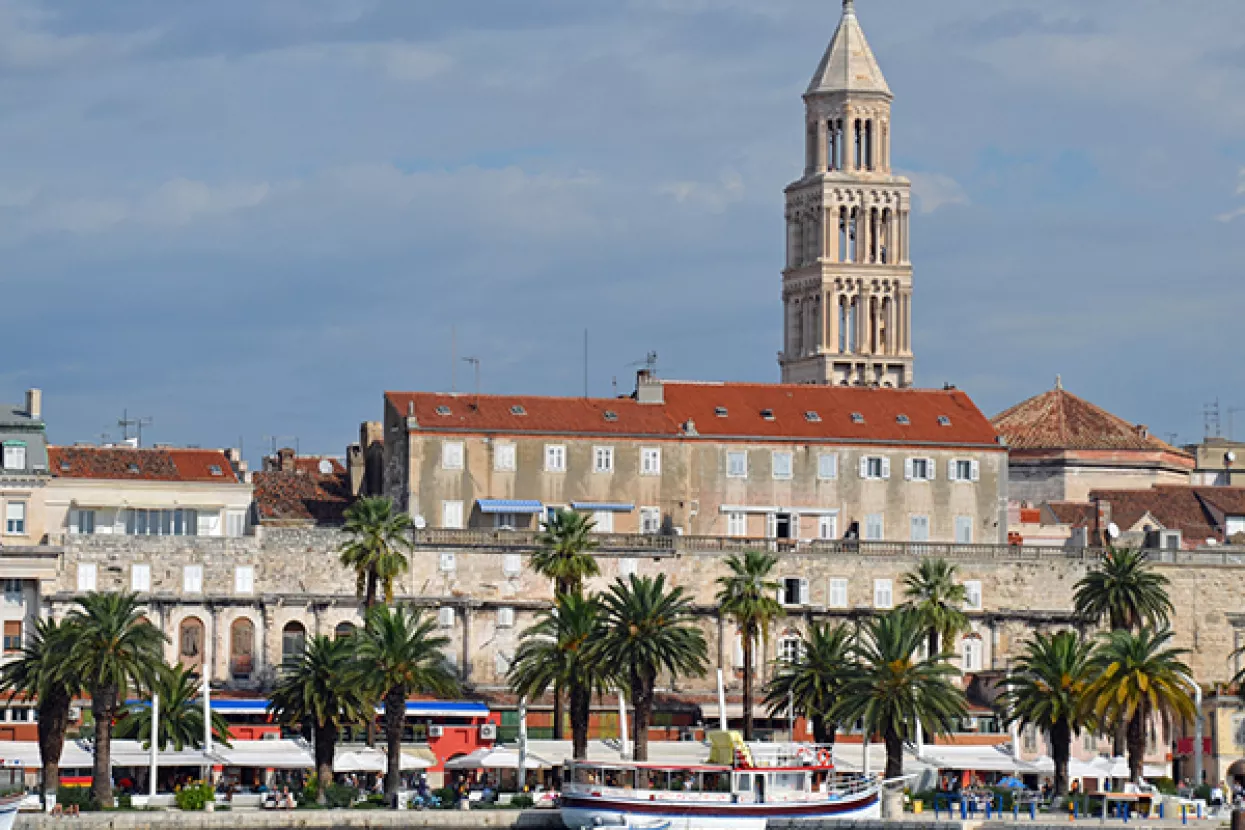 Split od Vlade dobiva veći dio vojarne Dračevac za tehnološki park i 1660 garaža