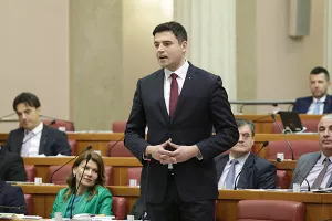 Oporba traži raspuštanje Sabora, vladajući ističu da imaju podršku javnosti