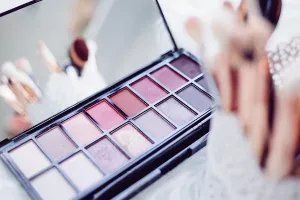 Prepoznajte štetne sastojke u kozmetici i kad nose 'tajna' imena