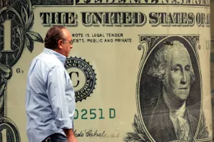 Dolar rastao peti tjedan zaredom, dosegao najvišu razinu u 6 mjeseci