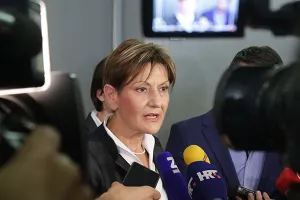 Biv&scaron;a ministrica Dalić primat će i idućih &scaron;est mjeseci punu plaću od 18.470 kuna