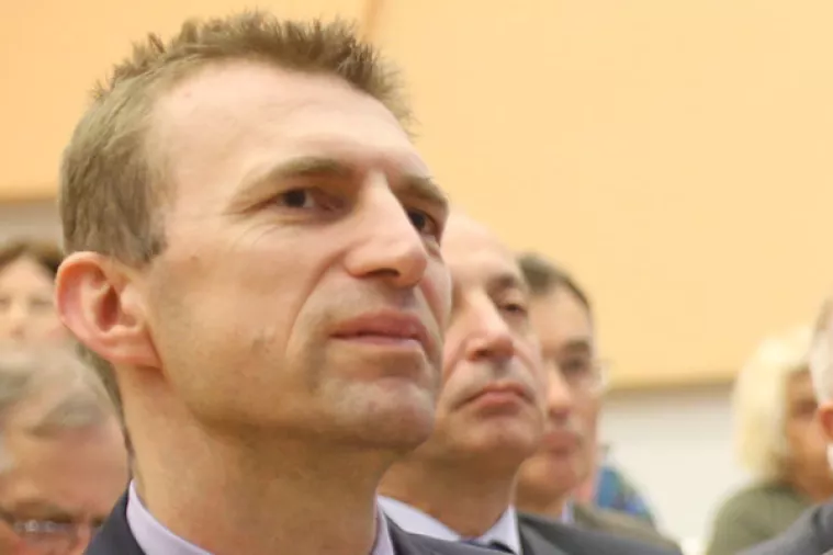 Još jedan državni tajnik zbog moralnih razloga daje ostavku