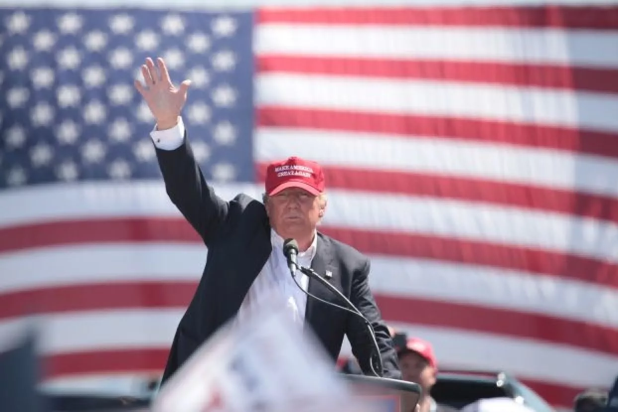 Michael Moore ima novu metu: Objavljen prvi trailer dokumentarca o Donaldu Trumpu