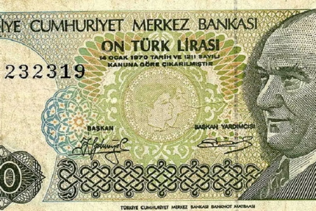 Turska lira oslabila pet posto