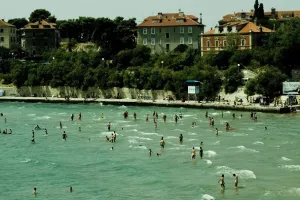 U Splitu za vikend 150 tisuća putnika, u Makarskoj 60.000 gostiju
